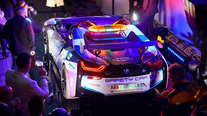 Cell2 - BMW i8